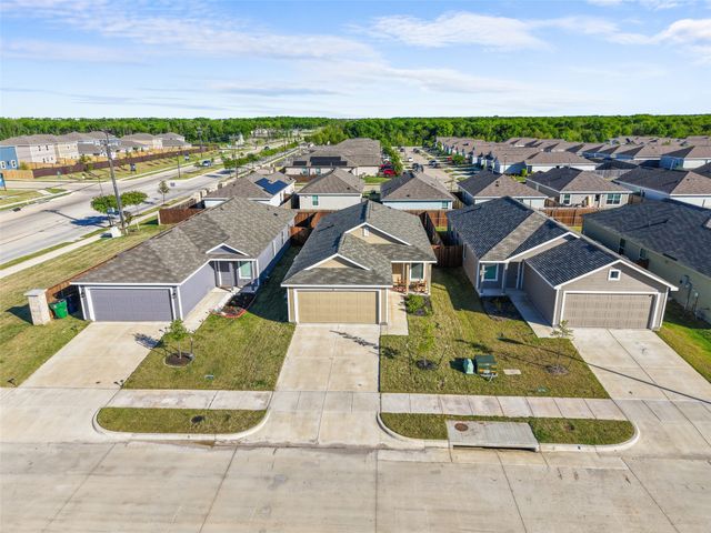 1905 Wild Orchard Lane, Crandall, TX 75114