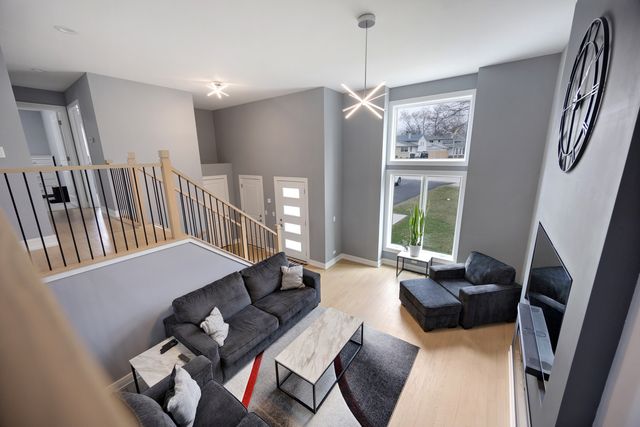 0N112 Leonard Street, Winfield, IL 60190