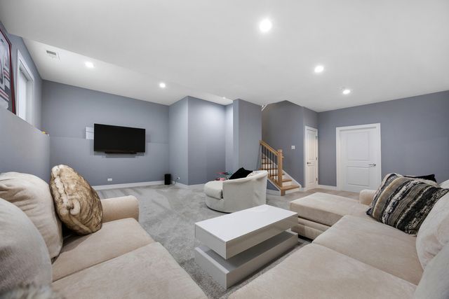 0N112 Leonard Street, Winfield, IL 60190