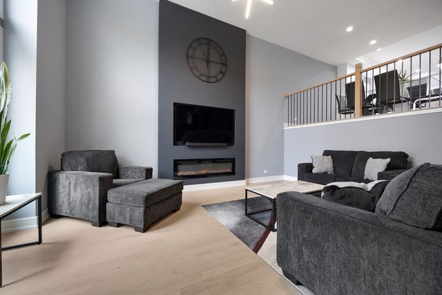 0N112 Leonard Street, Winfield, IL 60190