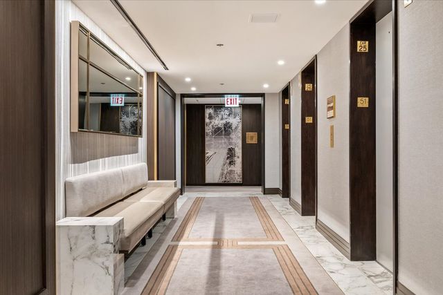 180 E Pearson Street 5107, Chicago, IL 60611