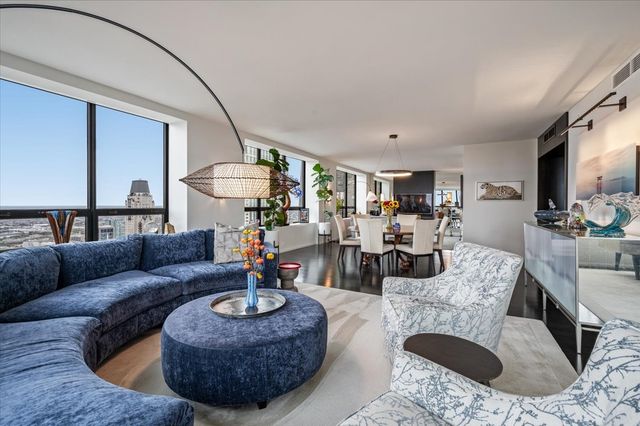 180 E Pearson Street 5107, Chicago, IL 60611