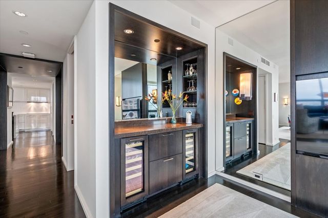 180 E Pearson Street 5107, Chicago, IL 60611