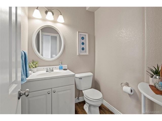 17340 W 70th Ave, Arvada, CO 80007