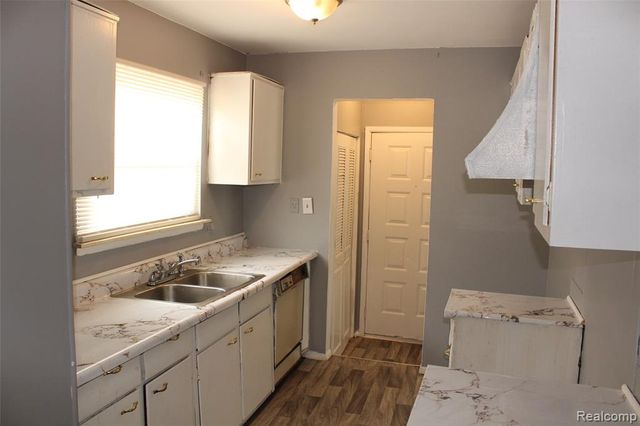 2080 Flamingo Drive, Mount Morris, MI 48458