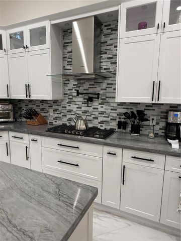 18610 SW 39th Ct, Miramar, FL 33029