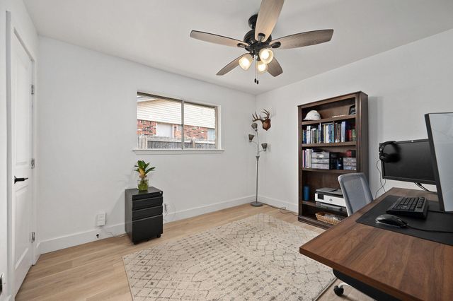 4709 York Hill DR, Austin, TX 78723