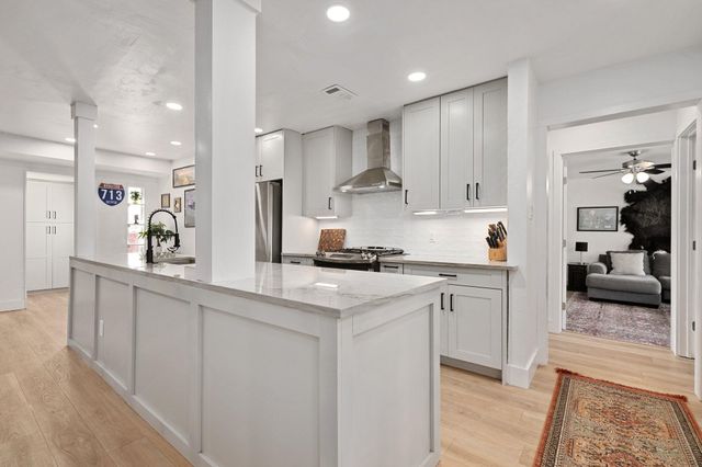 4709 York Hill DR, Austin, TX 78723