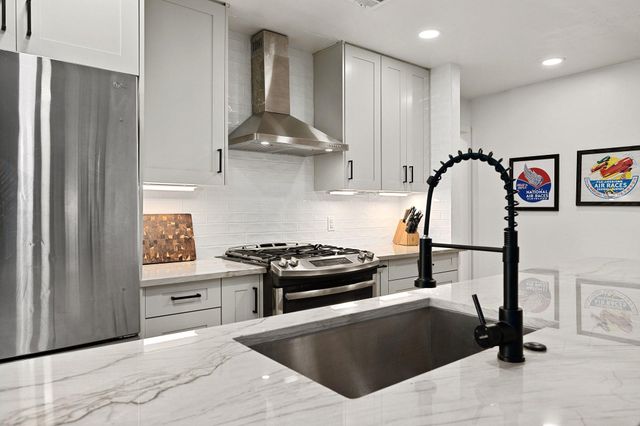 4709 York Hill DR, Austin, TX 78723