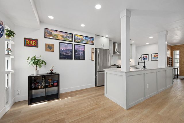 4709 York Hill DR, Austin, TX 78723