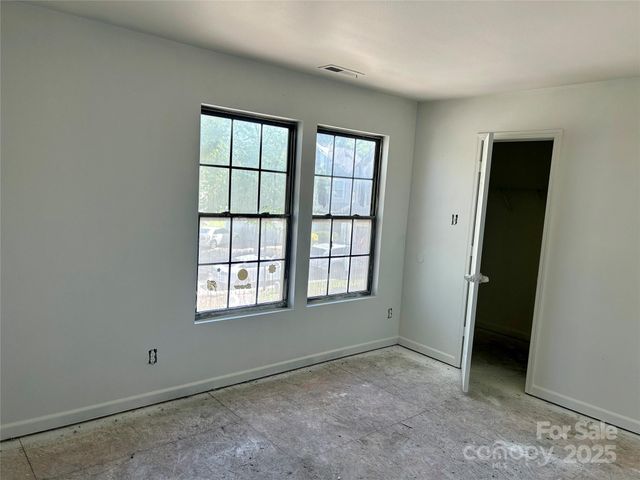 2752 Bramble Ridge Court, Charlotte, NC 28215