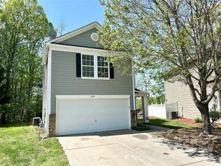 2752 Bramble Ridge Court, Charlotte, NC 28215