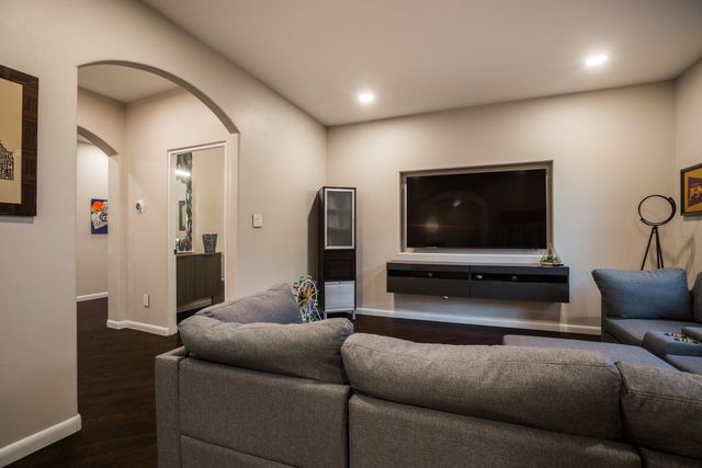 9809 Coronado Avenue NE, Albuquerque, NM 87122