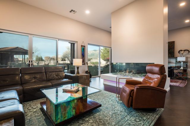 9809 Coronado Avenue NE, Albuquerque, NM 87122