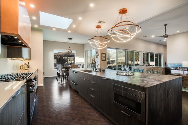 9809 Coronado Avenue NE, Albuquerque, NM 87122