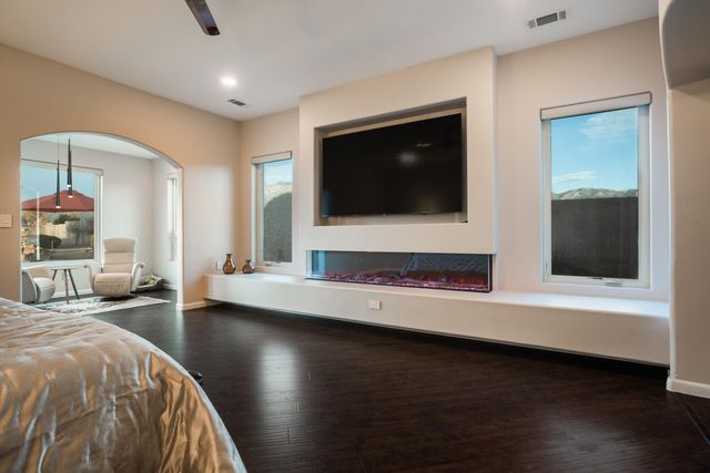 9809 Coronado Avenue NE, Albuquerque, NM 87122