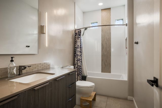 9809 Coronado Avenue NE, Albuquerque, NM 87122