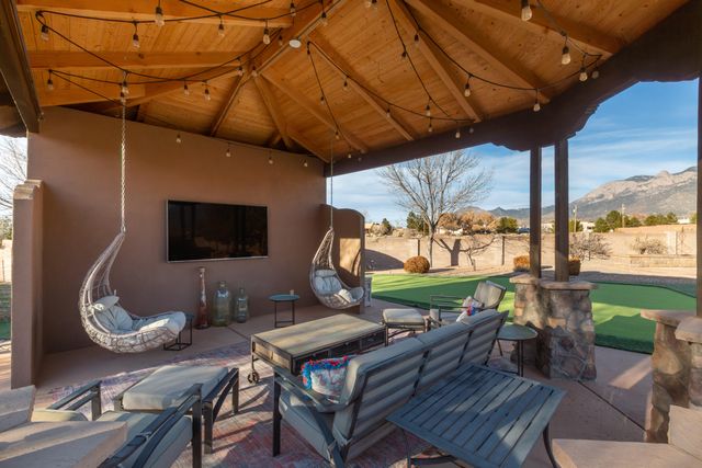 9809 Coronado Avenue NE, Albuquerque, NM 87122