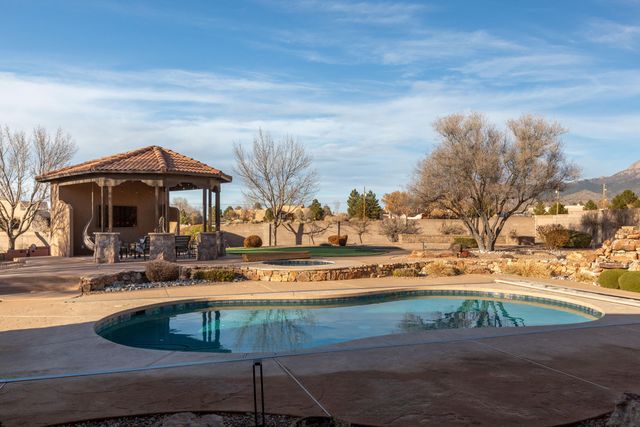 9809 Coronado Avenue NE, Albuquerque, NM 87122