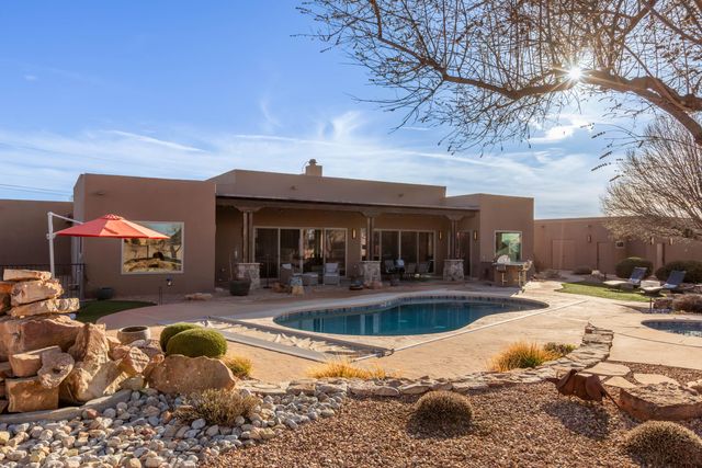 9809 Coronado Avenue NE, Albuquerque, NM 87122