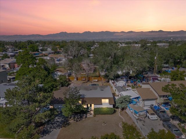 10338 S VIOLET DR, White City, UT 84094