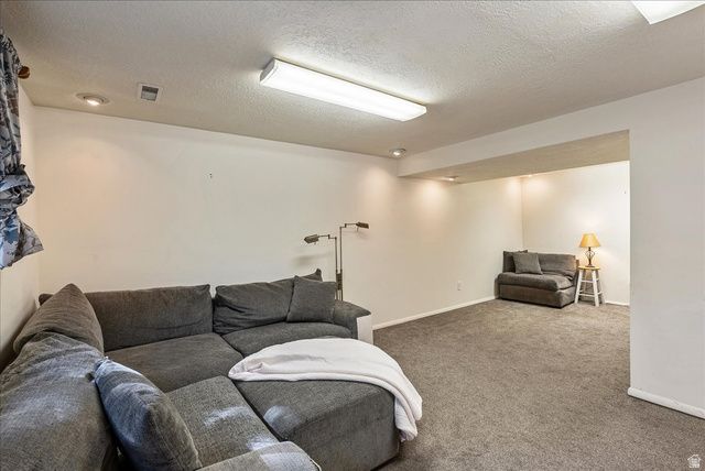 10338 S VIOLET DR, White City, UT 84094