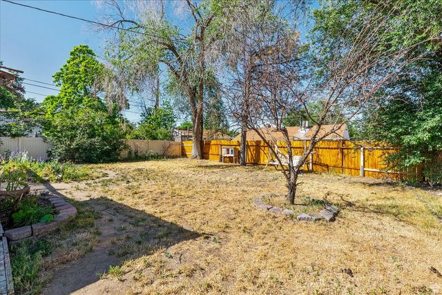 10338 S VIOLET DR, White City, UT 84094