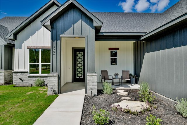 4906 Waterfield Drive, Granbury, TX 76048