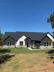 4906 Waterfield Drive, Granbury, TX 76048