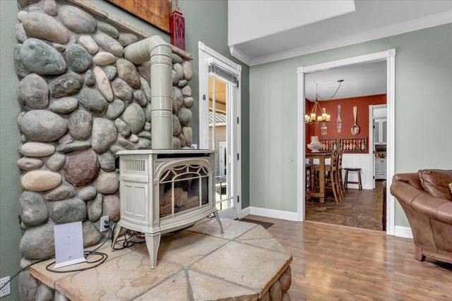 21756 Los Altos Drive, Palo Cedro, CA 96073