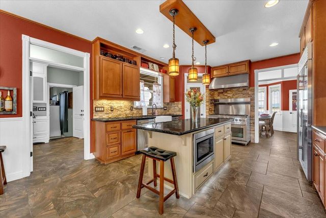 21756 Los Altos Drive, Palo Cedro, CA 96073