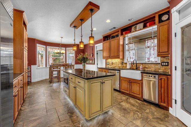 21756 Los Altos Drive, Palo Cedro, CA 96073