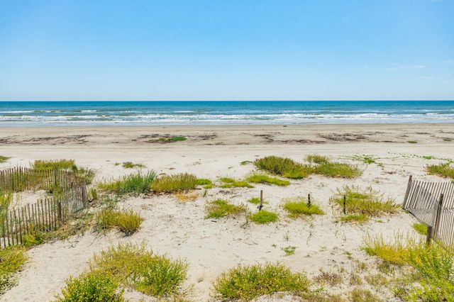 14110 W Beach, Galveston, TX 77554