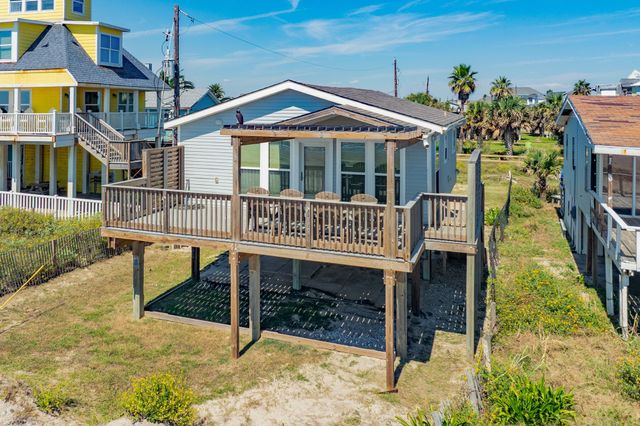 14110 W Beach, Galveston, TX 77554