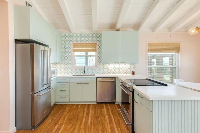 14110 W Beach, Galveston, TX 77554