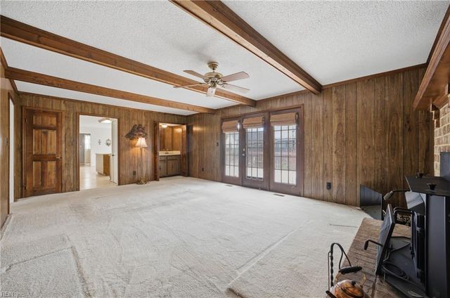 5325 Stewart CT, Virginia Beach, VA 23464