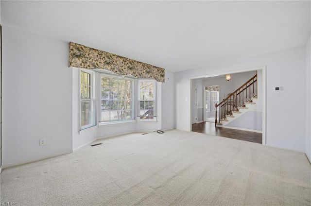 5325 Stewart CT, Virginia Beach, VA 23464