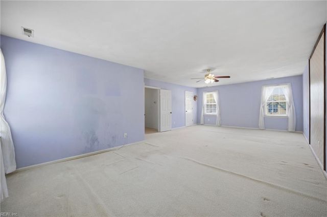 5325 Stewart CT, Virginia Beach, VA 23464