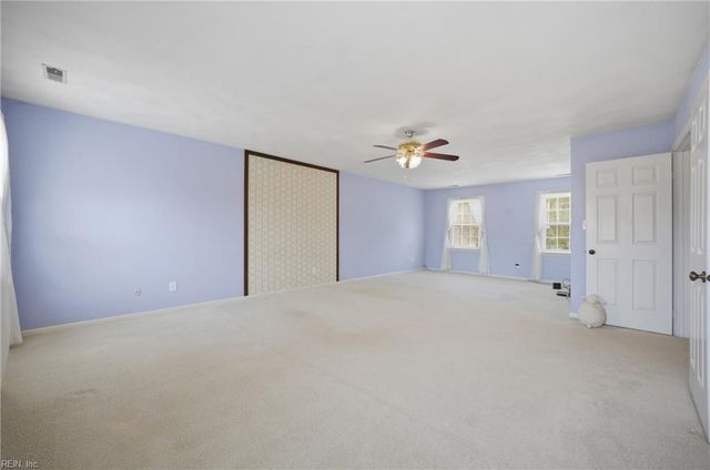 5325 Stewart CT, Virginia Beach, VA 23464