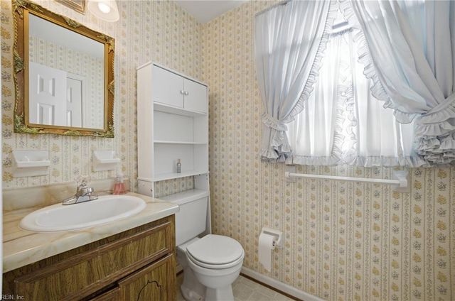 5325 Stewart CT, Virginia Beach, VA 23464