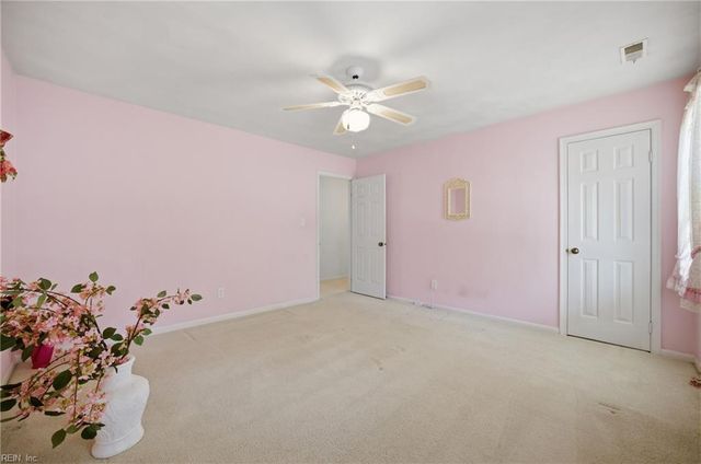 5325 Stewart CT, Virginia Beach, VA 23464