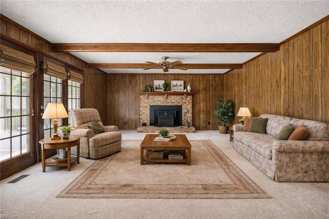 5325 Stewart CT, Virginia Beach, VA 23464