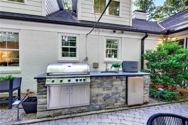 202 Nut Bush Road E, Greensboro, NC 27410