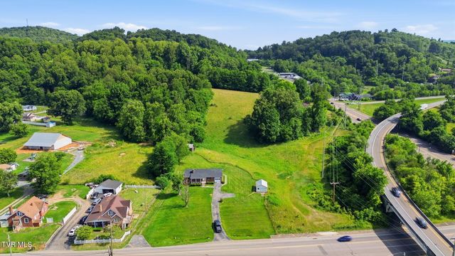 122 East Carters Valley Road, Kingsport, TN 37665