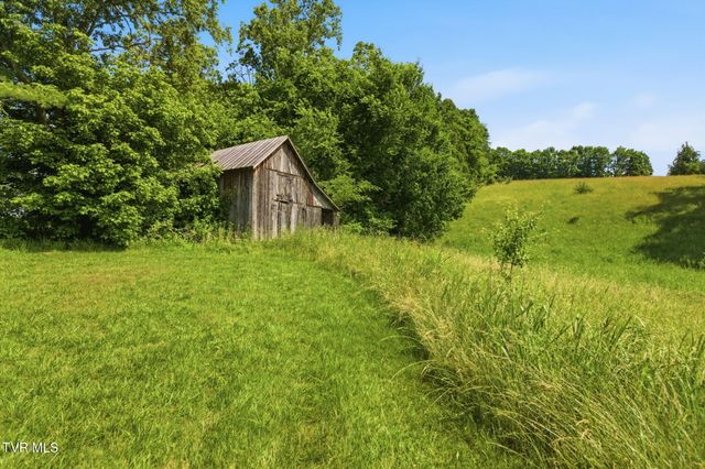 122 East Carters Valley Road, Kingsport, TN 37665