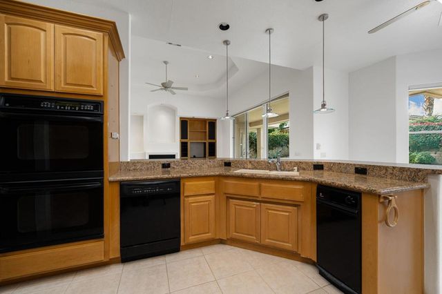 13 Hillcrest Drive, Palm Desert, CA 92260