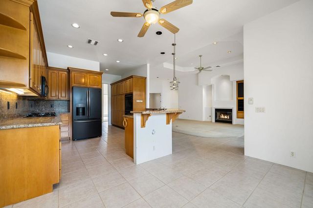 13 Hillcrest Drive, Palm Desert, CA 92260