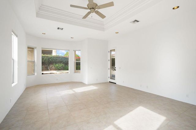 13 Hillcrest Drive, Palm Desert, CA 92260