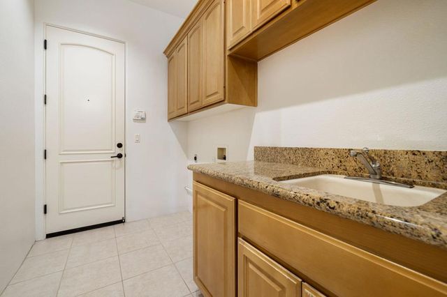 13 Hillcrest Drive, Palm Desert, CA 92260