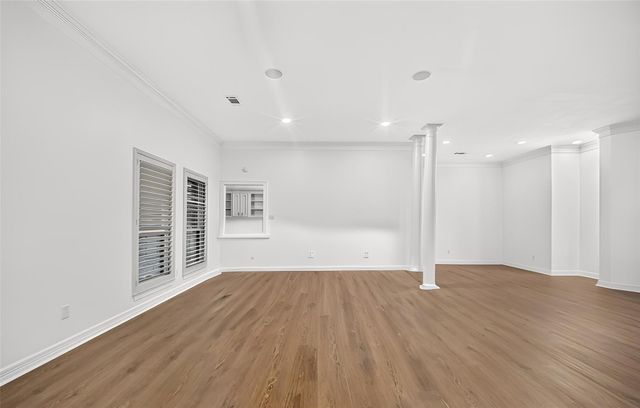 4415 Country Club View, Baytown, TX 77521